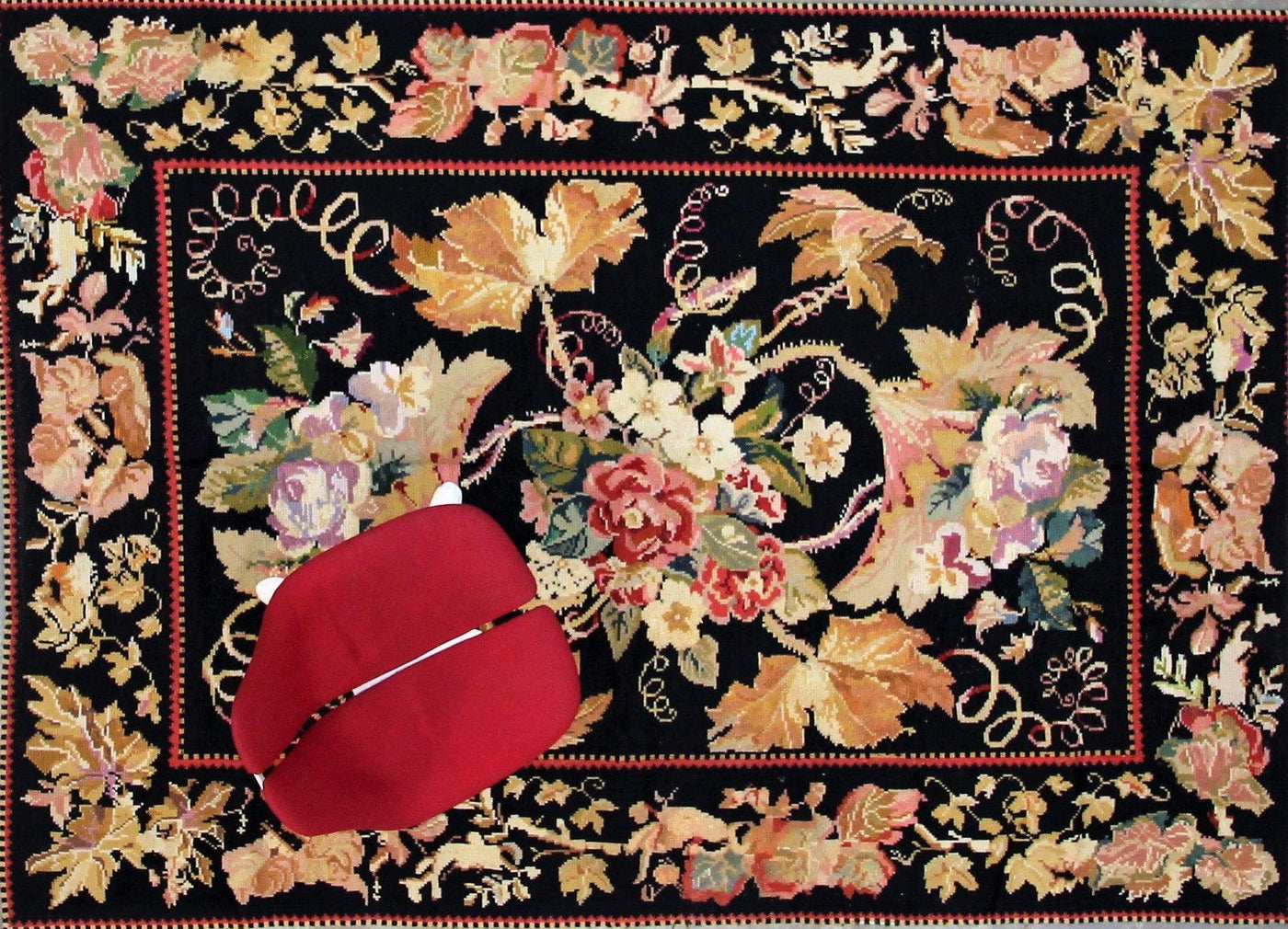 Unleash the Glamour; Art Deco Design Rugs for Your Home